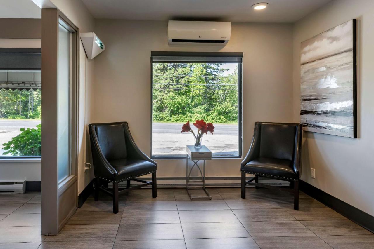 Inn Dannys Suites; Surestay Collection By Western Beresford