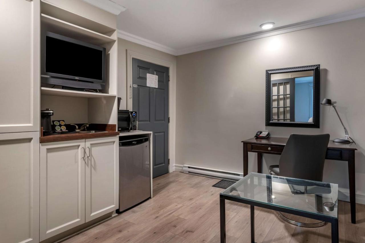 Inn Dannys Suites; Surestay Collection By Western